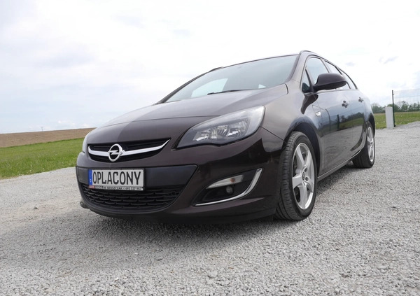 Opel Astra cena 22800 przebieg: 268458, rok produkcji 2013 z Złotów małe 191